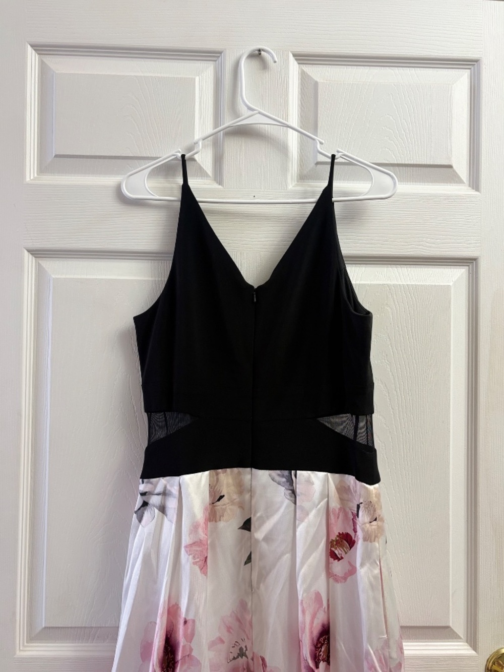 Xscape Women's Black Mesh Floral Print Formal Dress - Picture 4 of 8